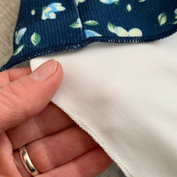 Princess Polly Navy Floral Strapless Bodycon Dress, size 4. - Picture 5 of 11